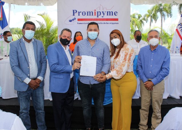 Promipyme desembolsa más de 96 millones en préstamos a comerciantes del Merca Santo Domingo