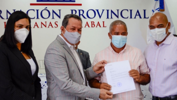 Promipyme desembolsa 35.8 millones de pesos en préstamos a comerciantes de la provincia Hermanas Mirabal.