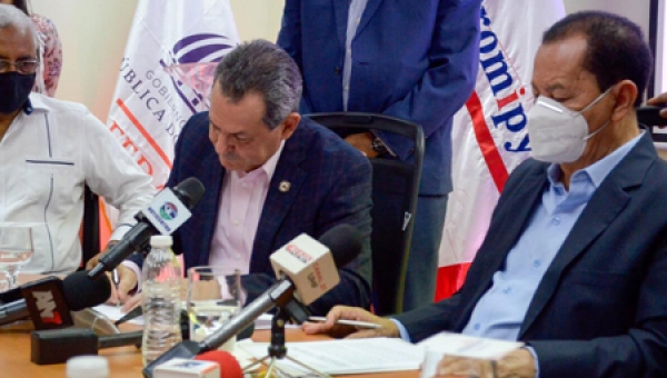 Promipyme y Feda firman acuerdo para iniciar programas de créditos a Mipymes