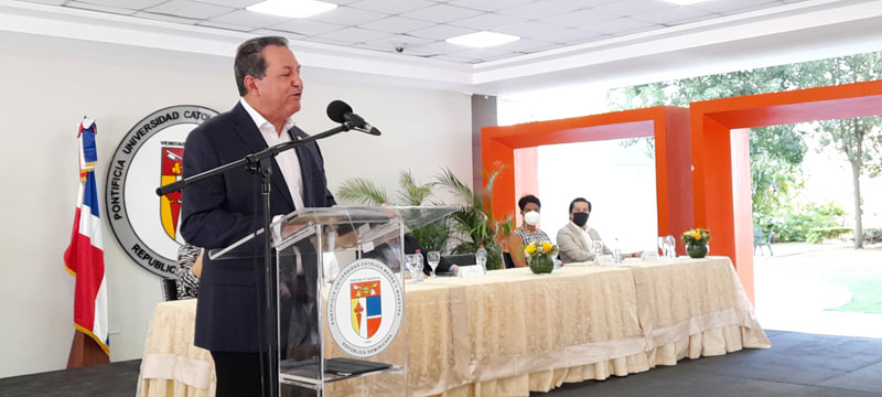 Porfirio Peralta ofrece apoyo a 227 microempresarias