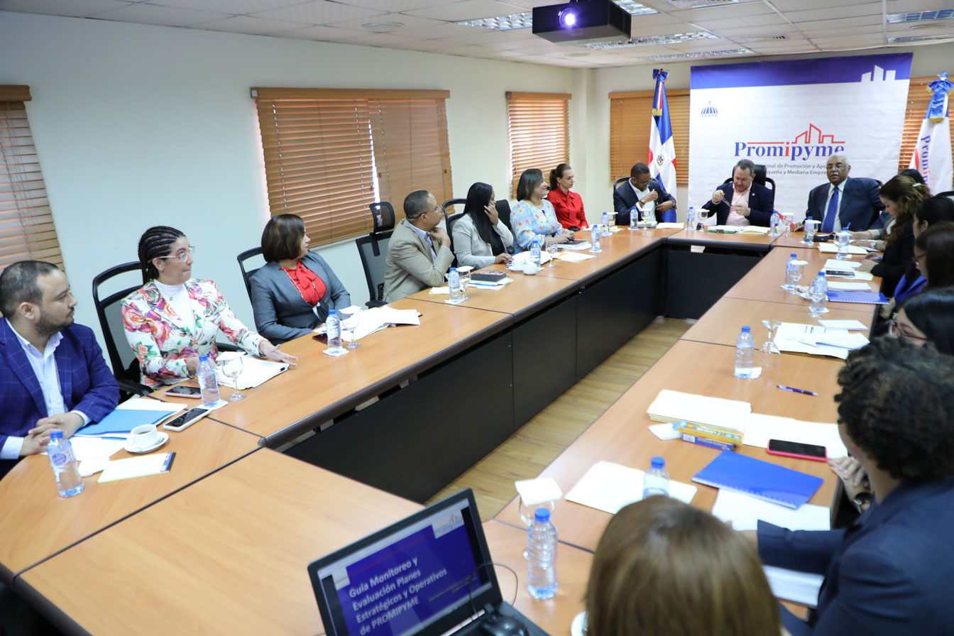 Planificación de Promipyme capacita colaboradores