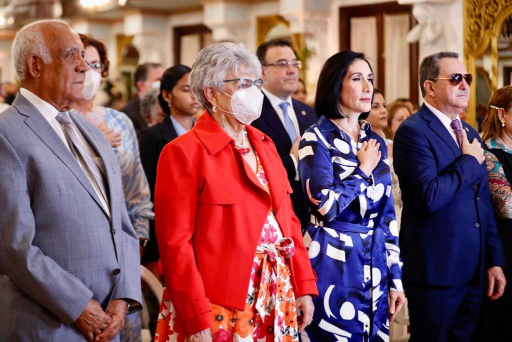 Primera dama y Promipyme reconocen trayectoria de la emprendedora Daysi Castillo de Rondón