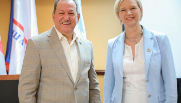 Porfirio Peralta Presenta Logros, Proyectos y Programas de  Promipyme al PNUD