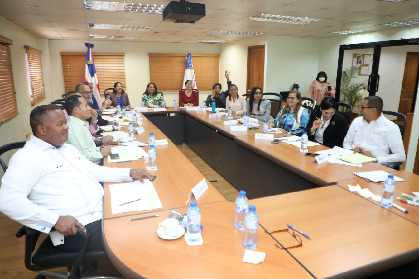 Infotep imparte curso sobre Redacción Informe Técnico