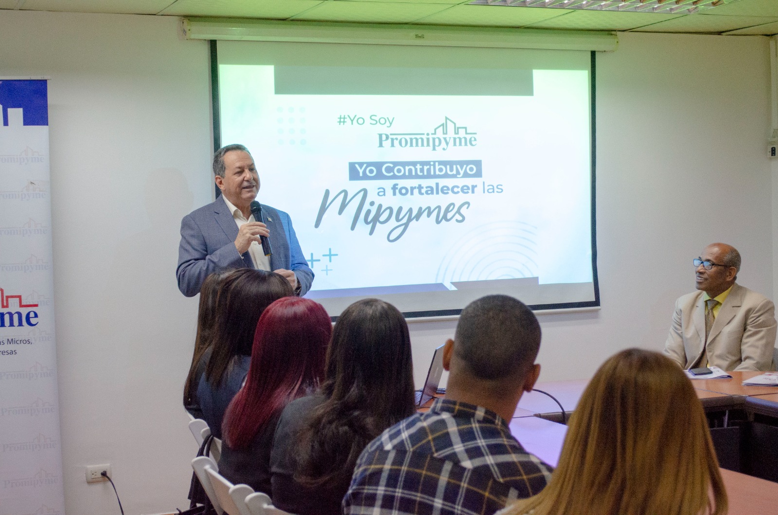 Promipyme imparte inducción a nuevos colaboradores