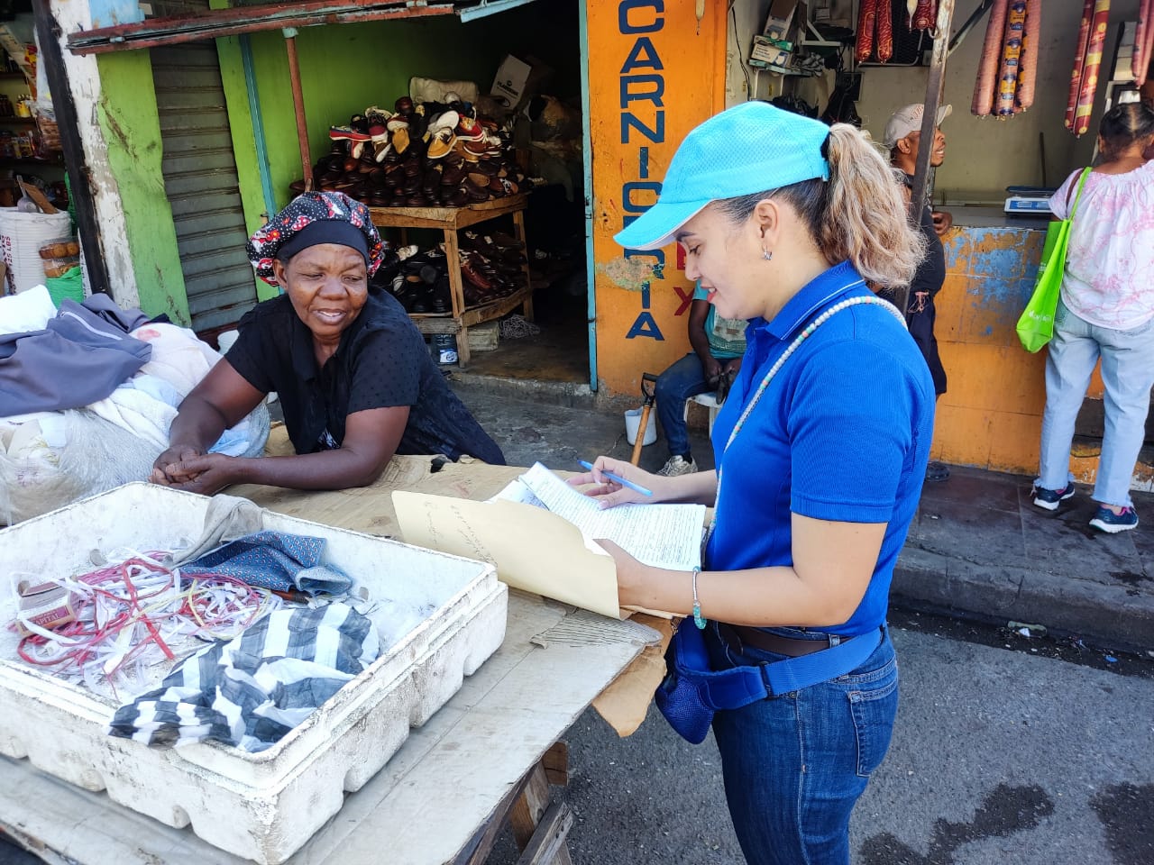 Inician ferias de préstamos Promipyme-Alcaldía SDO